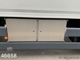 Man TGS 26.330 6x2 met DHollandia laadklep