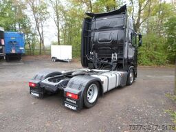 SCANIA S 500/Low Deck mit Aufliegen Getränke