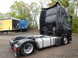 SCANIA S 500/Low Deck mit Aufliegen Getränke