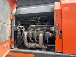 Hitachi ZX300LC-6