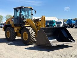 Caterpillar 930M ŁADOWARKA KOŁOWA