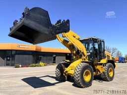 Caterpillar 930M ŁADOWARKA KOŁOWA