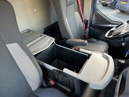 Renault D 210 Euro 6 C / 12 Ton / 293 dkm / Box / Loadl...