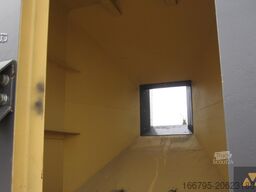 Delta Mobile surge hopper