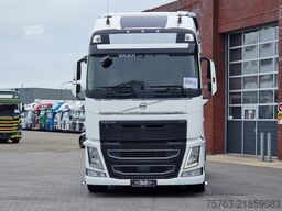 Volvo FH 13.540 Globetrotter 6x4 Lift axle - PTO/Hydr...