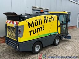 Johnston Bucher Johnston Sweeper CX202 mit EURO 6 Klima