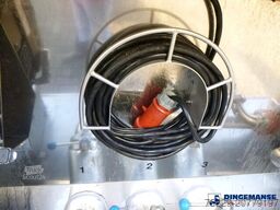 L.A.G. Food tank inox 32m3 / 3 comp + pump + steam hea...