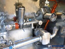 L.A.G. Food tank inox 32m3 / 3 comp + pump + steam hea...