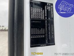 Mercedes-Benz Arocs 1943