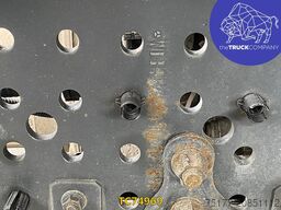 Mercedes-Benz Arocs 1943