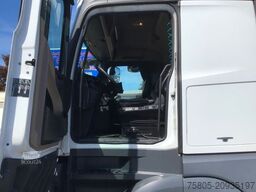 MERCEDES-BENZ Actros MP4 1842