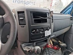 VOLKSWAGEN Crafter 2.0TDI/100KW KÜHLKOFFER/ UNFALL!