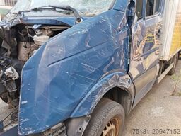 VOLKSWAGEN Crafter 2.0TDI/100KW KÜHLKOFFER/ UNFALL!