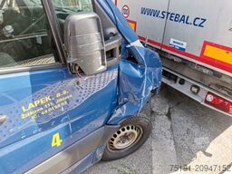 VOLKSWAGEN Crafter 2.0TDI/100KW KÜHLKOFFER/ UNFALL!