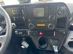 MERCEDES-BENZ Actros 1842 4x2 Kühler Gas
