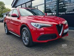 ALFA ROMEO Stelvio 2.2D 16V Business AT8-Q4 - ASSISTS - AHK