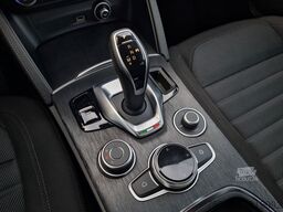 ALFA ROMEO Stelvio 2.2D 16V Business AT8-Q4 - ASSISTS - AHK