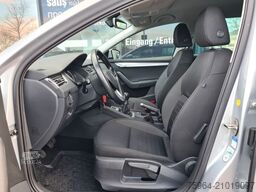 SKODA Octavia Combi Ambition 1.6 TDi - NAVI - STANDHZG