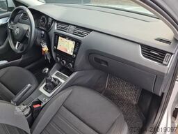SKODA Octavia Combi Ambition 1.6 TDi - NAVI - STANDHZG