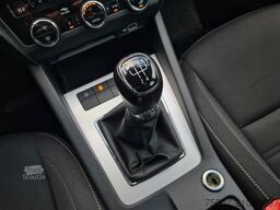 SKODA Octavia Combi Ambition 1.6 TDi - NAVI - STANDHZG