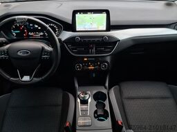 FORD Focus Limo 1.5 TDCi AUT  Cool & Connect
