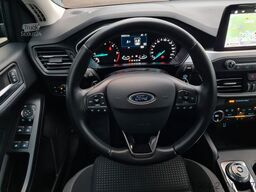 FORD Focus Limo 1.5 TDCi AUT  Cool & Connect