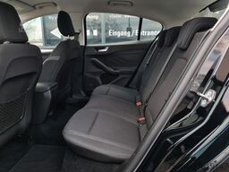FORD Focus Limo 1.5 TDCi AUT  Cool & Connect