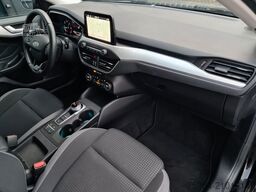 FORD Focus Limo 1.5 TDCi AUT  Cool & Connect