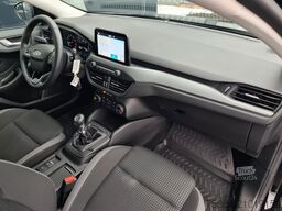 FORD Focus Limo 1.0 EB Cool & Connect - WINTER
