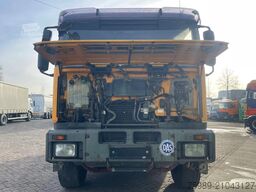 Iveco Eurotrakker 440 MANUAL 8x4 Full Spring