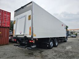 Volvo FM330 Multizone Lenk u. Kühlkoffer