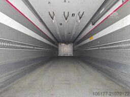 Schmitz Cargobull SCB*S3B / DHOLLANDIA 3000kg / LIFTAS / STUURAS