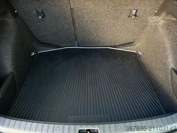 SKODA 1.0TSi DSG First Edition KESSY KAMERA eHK LM17