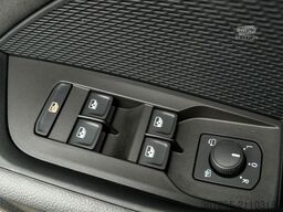 SKODA 2.0TSi RS DSG 180kW NAVI DCC STHZ eHK LM19