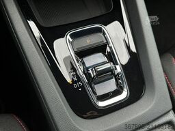 SKODA 2.0TSi RS DSG 180kW NAVI DCC STHZ eHK LM19