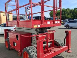 Skyjack SJ 6832RT Gelände-Scherenbühne AH 11,70m