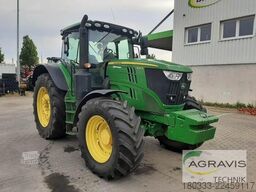 John Deere 6215 R