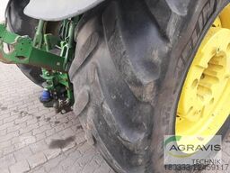 John Deere 6215 R