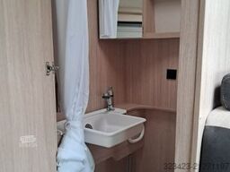 ROADCAR R 540 Fiat 115PS Markise,AHK,RFK,8fach bereift