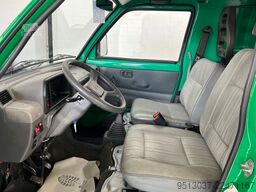 PIAGGIO Porter 1.3 Allrad 4x4 Kipper Stdhz 1.Hand HU neu