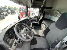 MAN TGX 33.520 6x4 BL PLATTFORM Epsilon Q150Z96