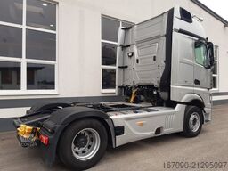 MERCEDES-BENZ Actros 1851LS MP5 Gigaspace Retarder ADA Xenon
