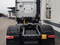 MERCEDES-BENZ Actros 1851LS MP5 Gigaspace Retarder ADA Xenon