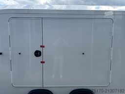 Brian James Race Sport Länge: 5,03 m / 3.000 kg / NEU