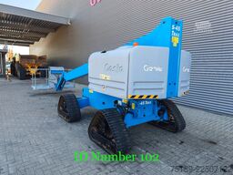 Genie S-45 Trax 4x4