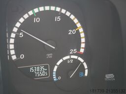 Mercedes-Benz Antos 3240 8×2 / Typhoon L170Z3 crane