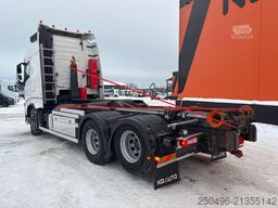 Volvo FH 500 6x2 FOR SALE AS CHASSIS / GLOBE XL / CHA...