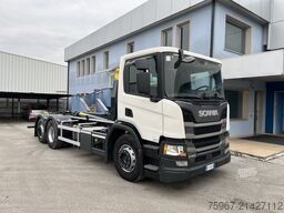SCANIA P 450