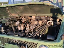 Mercedes-Benz Unimog U421/ U600