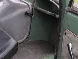 Mercedes-Benz Unimog U421/ U600